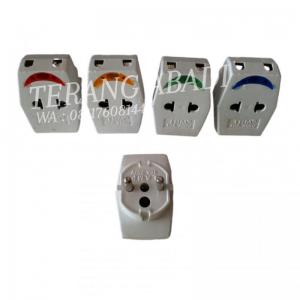 Steker T multi +lampu TRM 922L